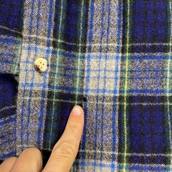 Vintage St. John's Bay Blue Plaid Wool Button Up Shirt Size Large - Picture 6 of 6